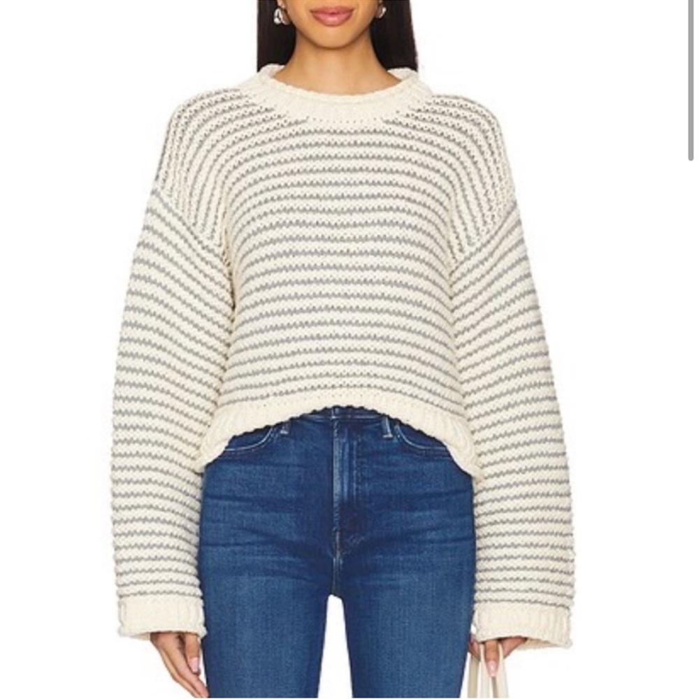 Mother bell sleeve jumper